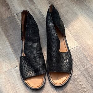 Free People Black Textured Sandals